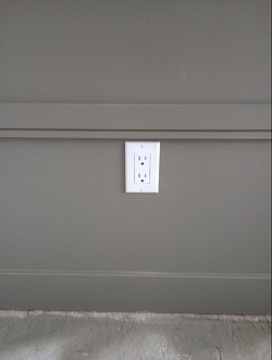 New decora receptacle